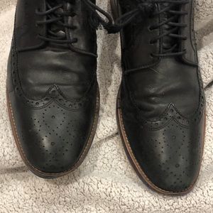 Men’s Johnston & Murphy dress shoes